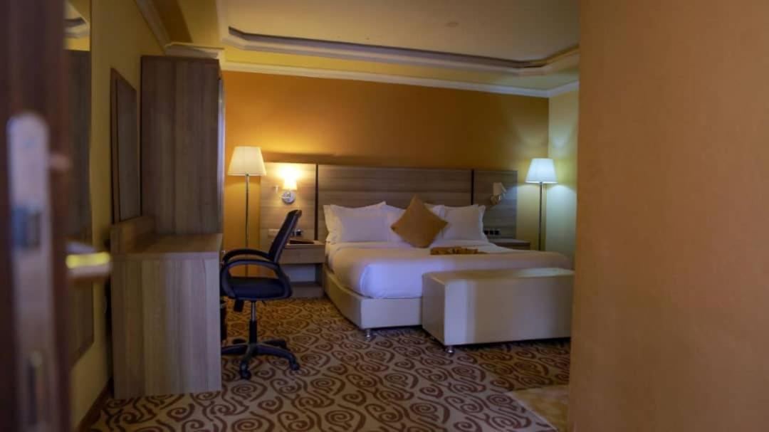 Holiday Hotel Adis Abeba Exterior foto