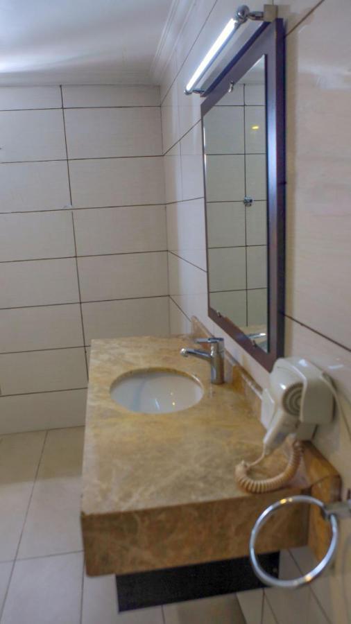 Holiday Hotel Adis Abeba Exterior foto